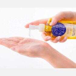kose-softymo-white-cleansing-oil-230ml